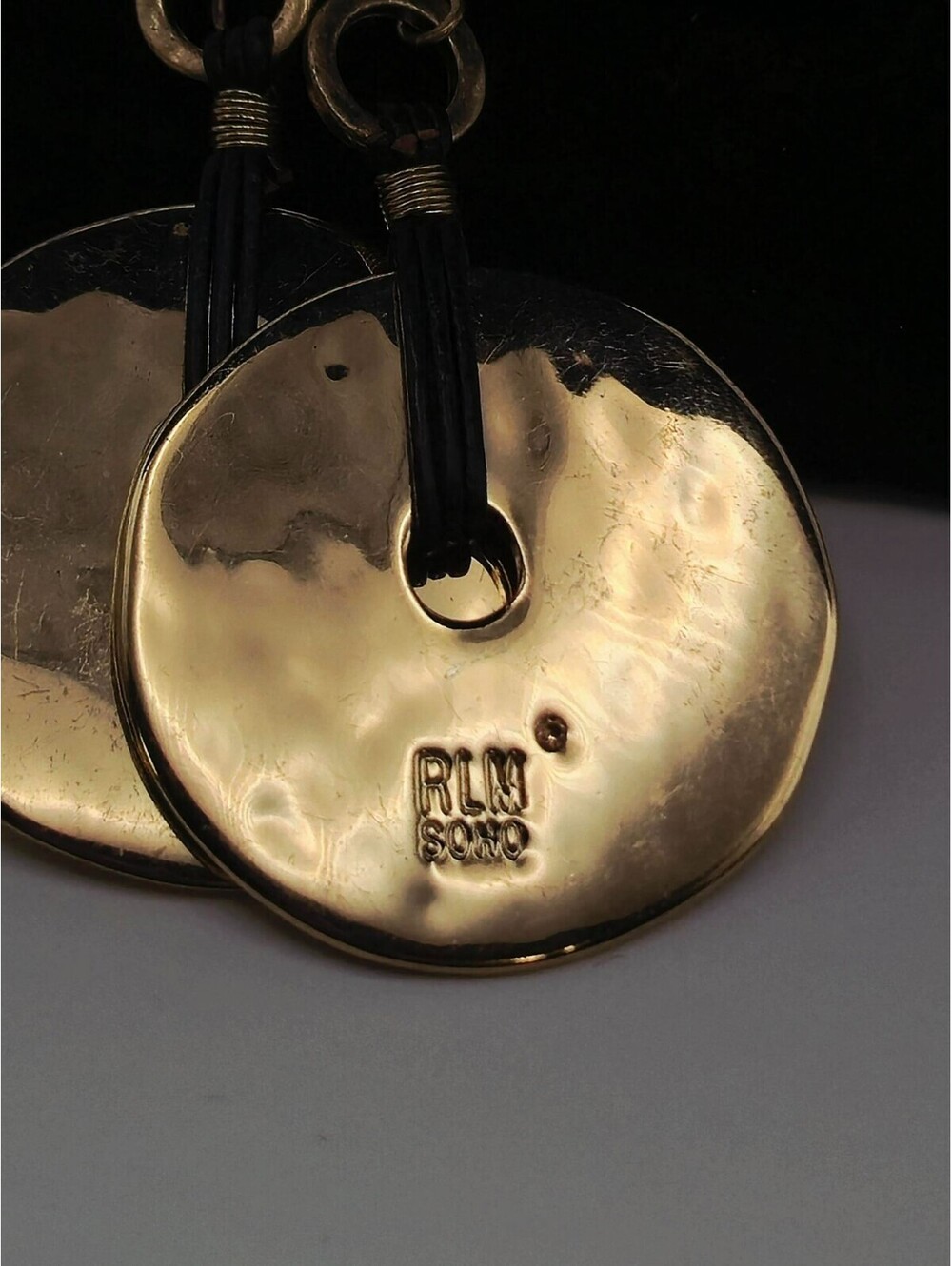 RLM Studio Robert Lee Morris Gold Tone Hammered Disc Drop Earrings Vintage Cord - Picture 2 of 3